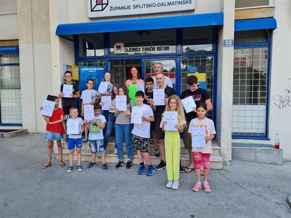 Podjela diploma za polaznike cjelogodišnjih radionica tehničkih aktivnosti u ZTK grada Splita