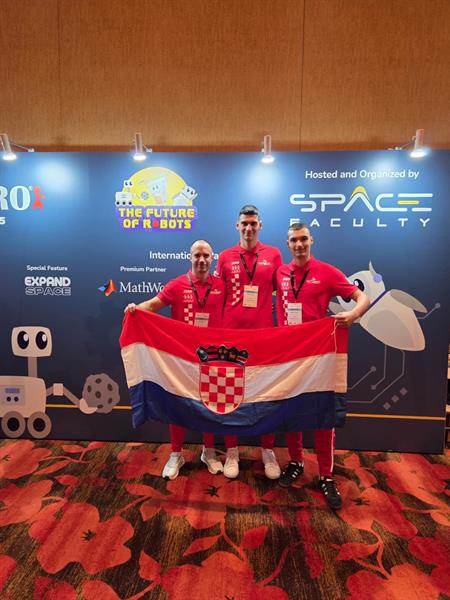Splitska Udruga Inovatic osvojila srebro na svjetskom finalu robotike u Singapuru!